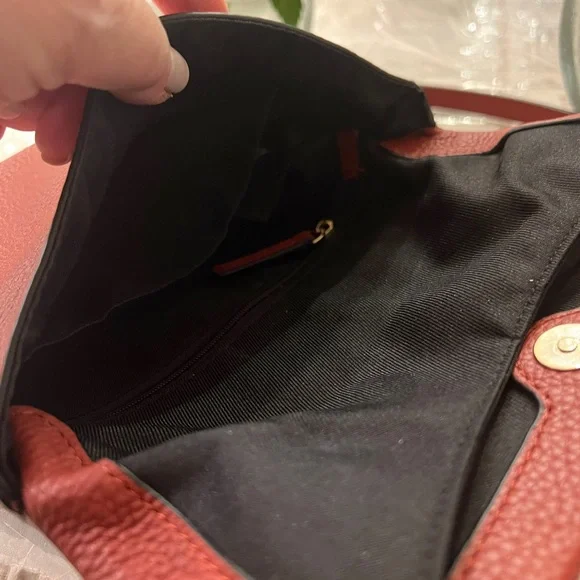 Vince Camuto -NWT Ruthie Small Crossbody Handbag Purse Black Leather MSRP $158 - Picture 8 of 9